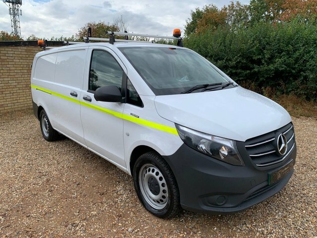 Mercedes-Benz eVito Automatic White #6