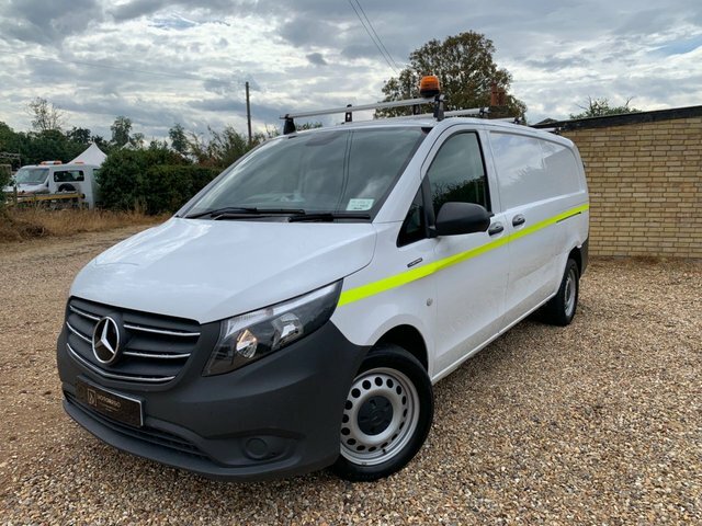 Mercedes-Benz eVito Automatic White #3