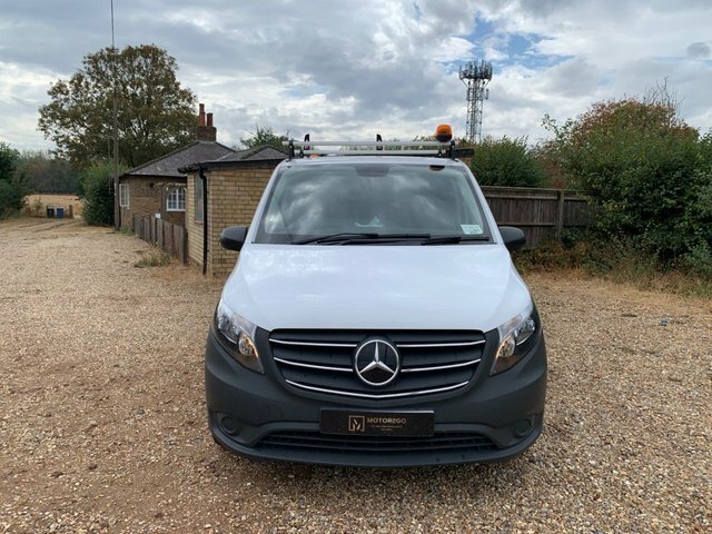 Mercedes-Benz eVito Automatic White #2