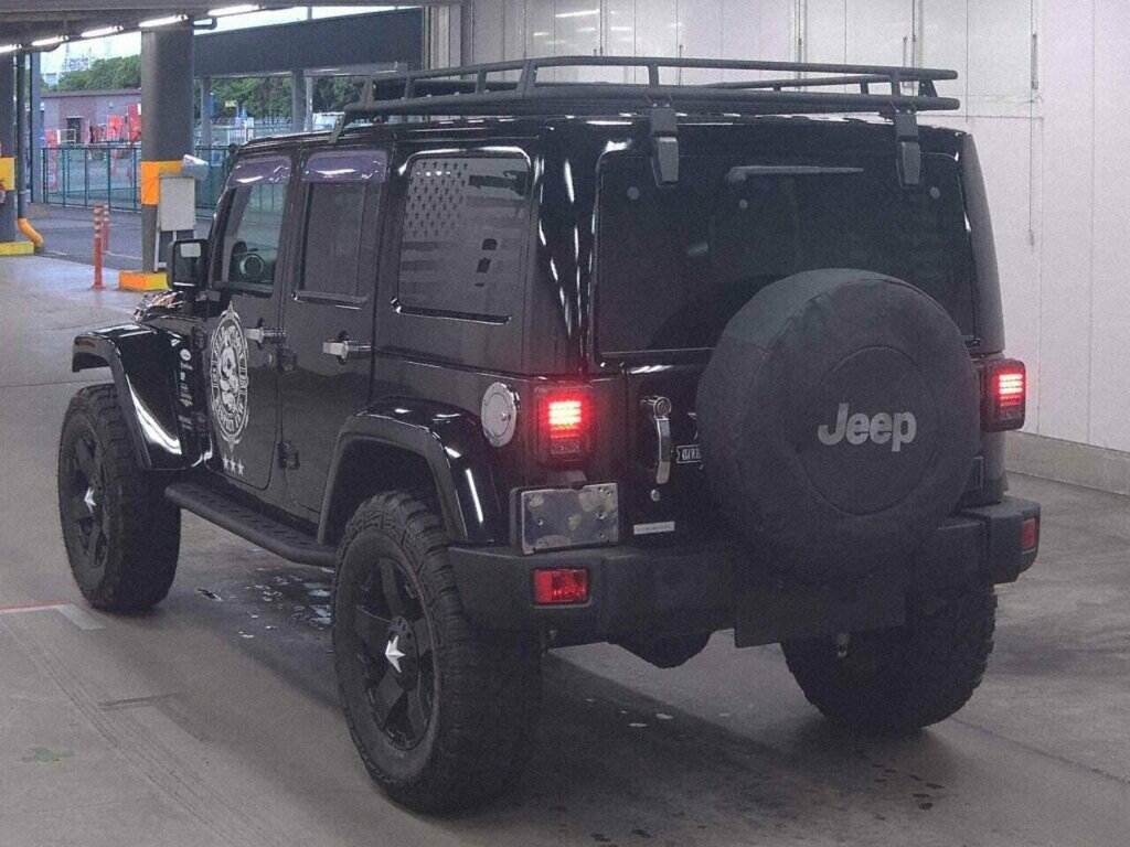 Jeep Wrangler Sahara Unlimited  #4