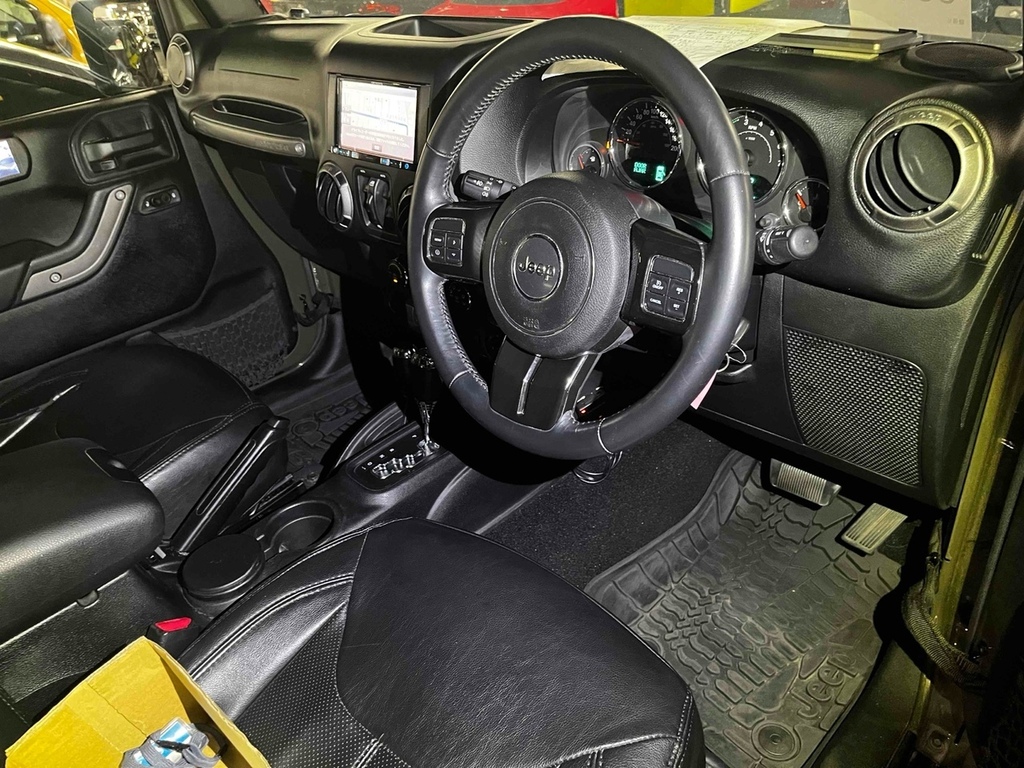 Jeep Wrangler Sahara Unlimited #2