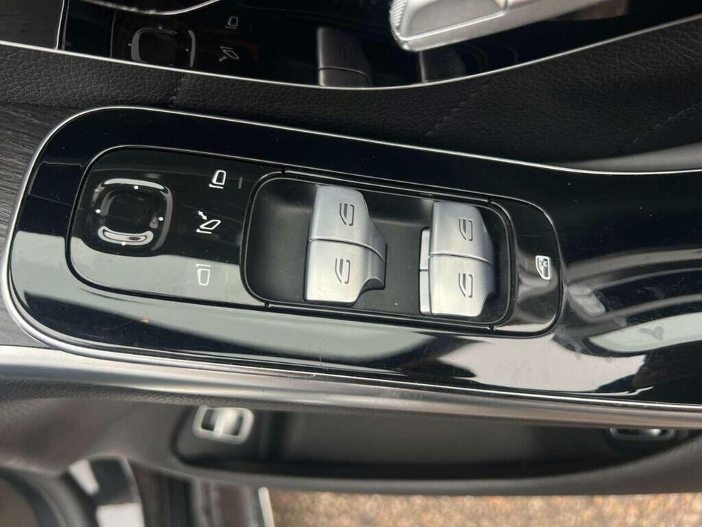 Mercedes-Benz S Class White #17