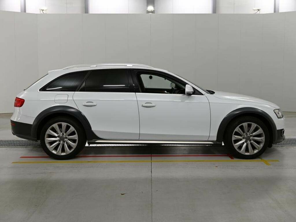 Audi A4 Allroad 2L Null White #7
