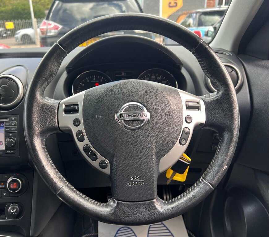 Nissan Qashqai 1.6 Acenta 2Wd Euro White #3