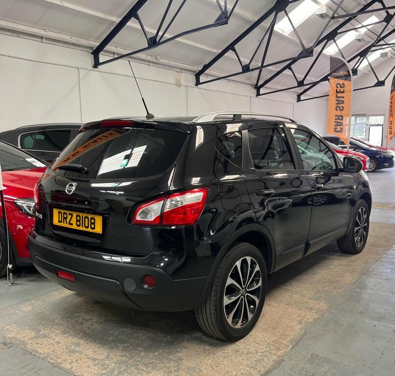 Nissan Qashqai 1.6 Acenta 2Wd Euro White #31