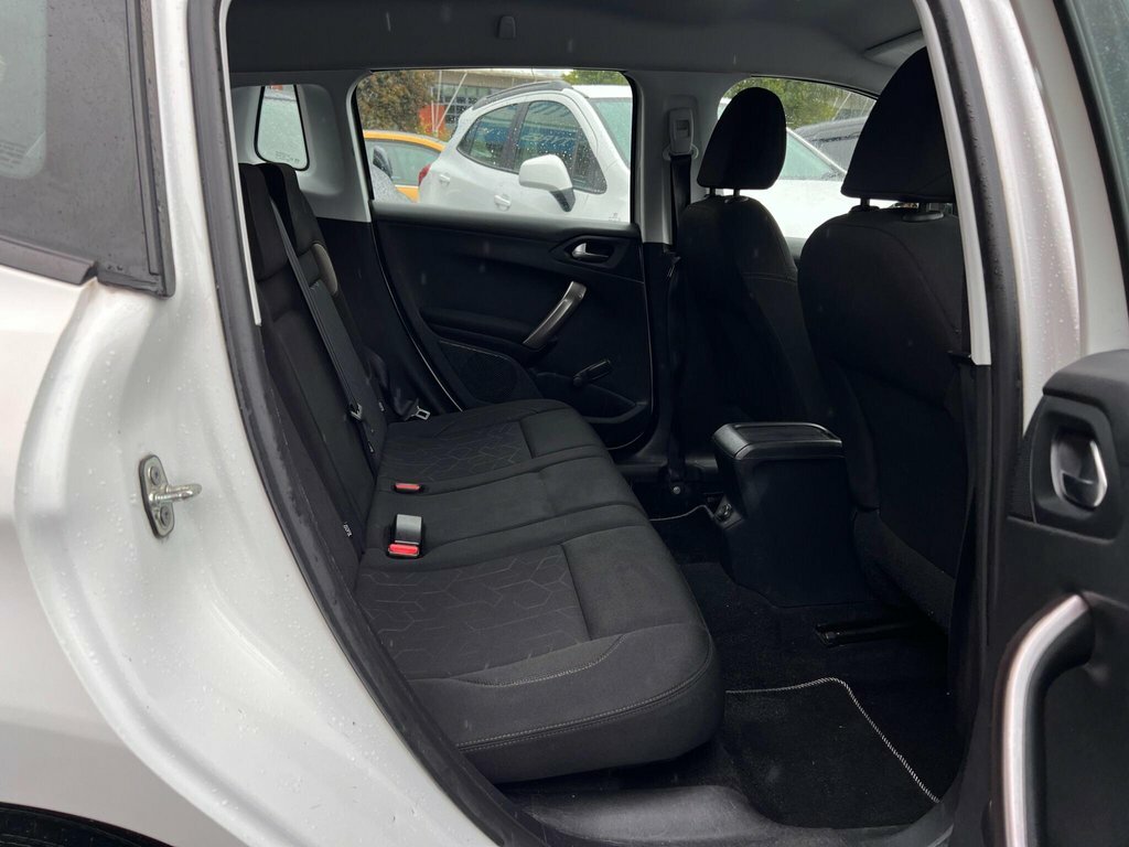 Peugeot 2008 1.2L Active White #6