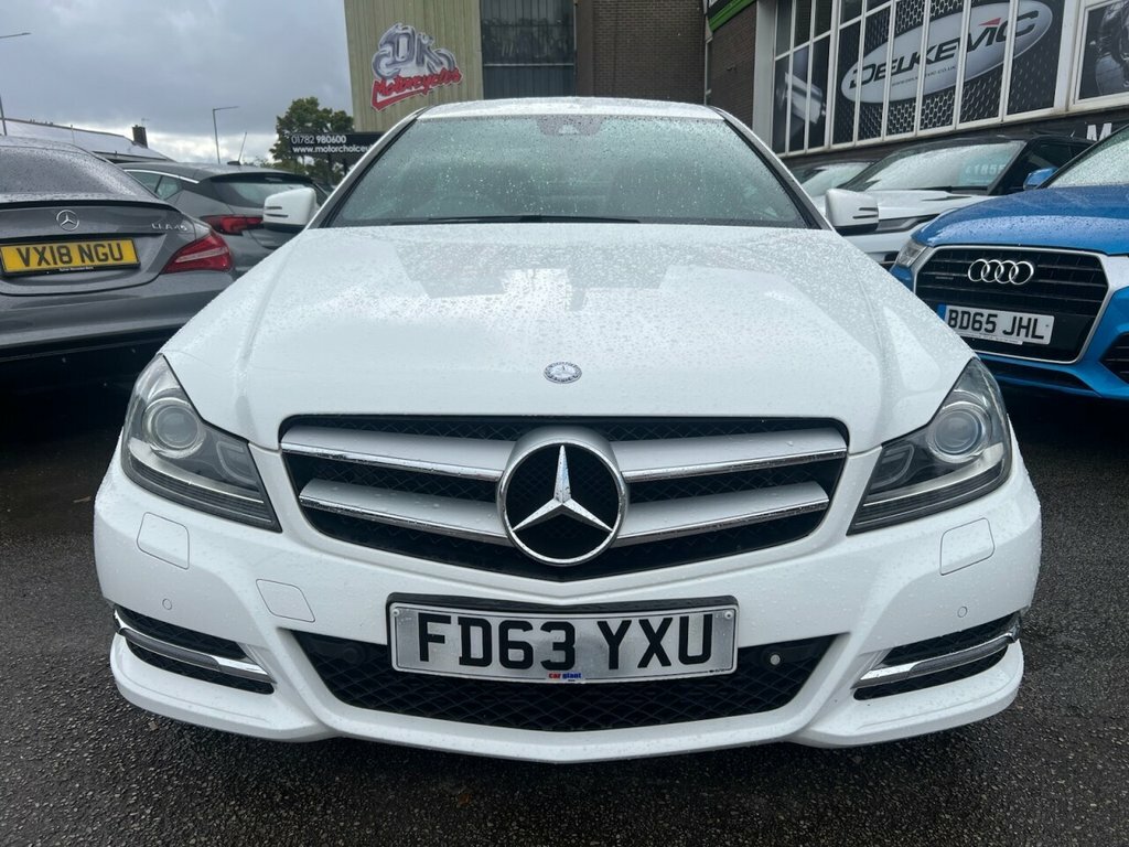 Mercedes-Benz C Class Coupe FD63YXU White #3