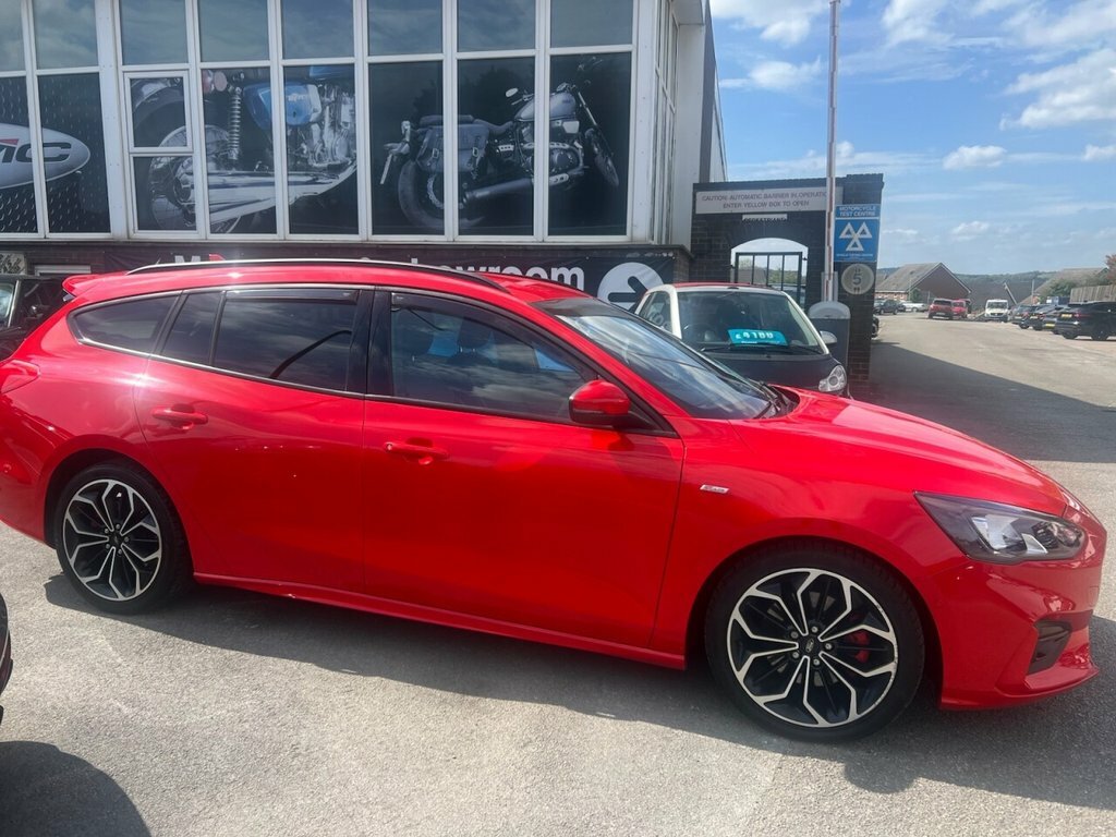 Ford Focus 2L St-line X EA19ODF Red #5