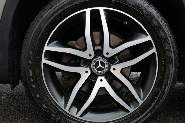 Mercedes-Benz GLA Class 1.6 Gla 180 Urban Edition 121 Bhp Black #11