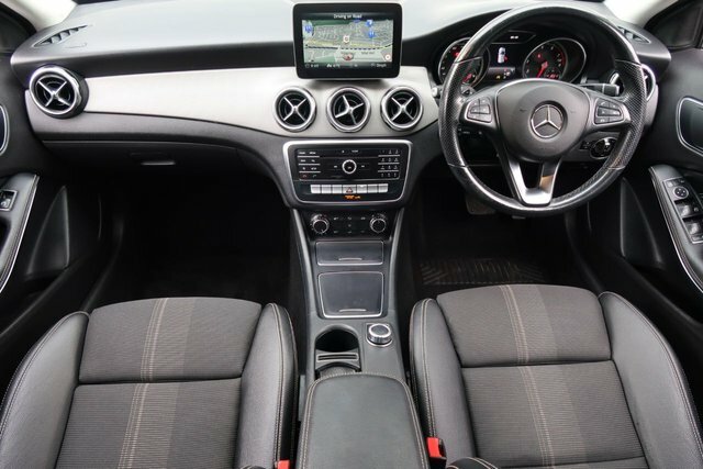 Mercedes-Benz GLA Class 1.6 Gla180 Gpf Urban Edition Suv 7G-dct Grey