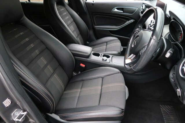 Mercedes-Benz GLA Class 1.6 Gla180 Gpf Urban Edition Suv 7G-dct Grey #6
