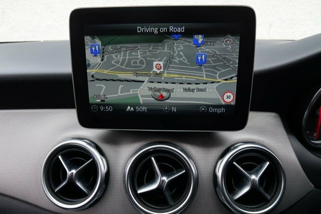 Mercedes-Benz GLA Class 1.6 Gla180 Gpf Urban Edition Suv 7G-dct Grey #4