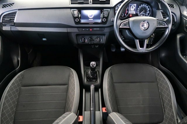 Skoda Fabia 1.0 Colour Edition Hatchback Eur Black #2
