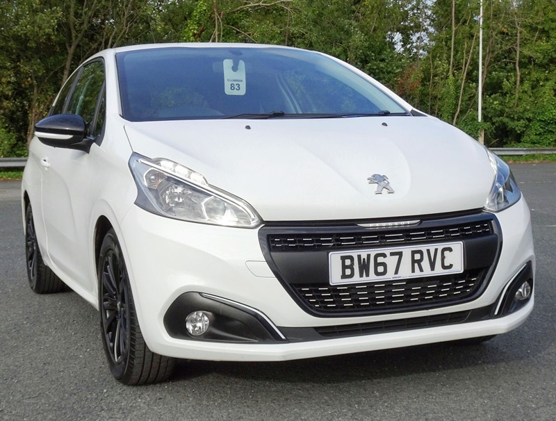 Peugeot 208 1.2 Puretech Black Edition Hatchback Ma White