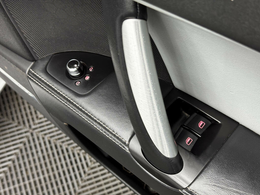 Audi TTS Coupe 2.0 Black #32
