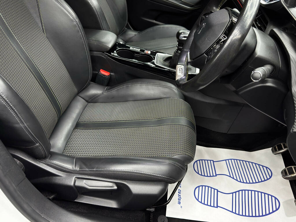 Peugeot 208 1.2 Puretech 100 Allure Grey #13