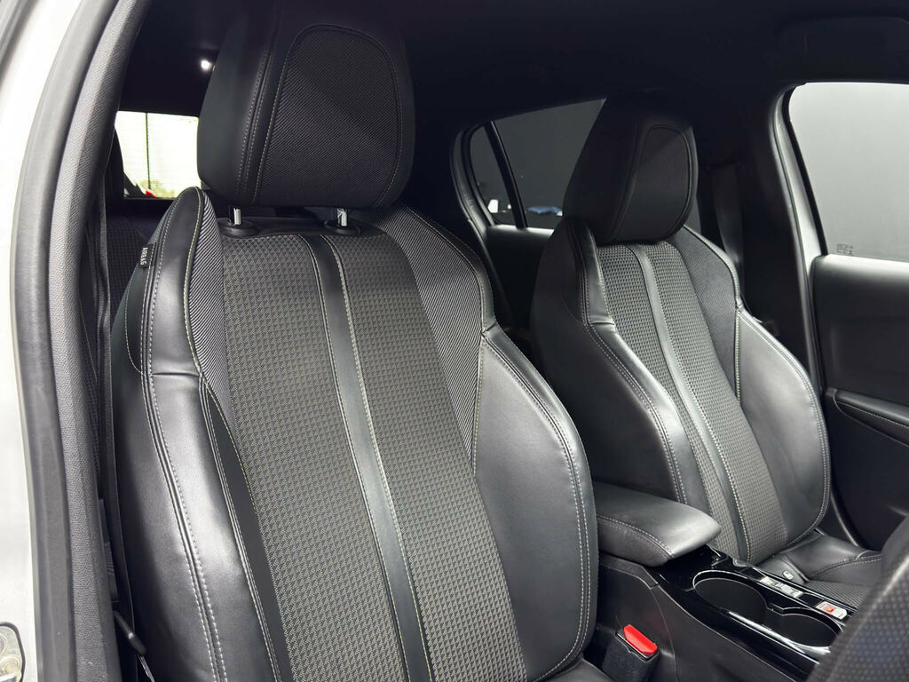 Peugeot 208 1.2 Puretech 100 Allure Grey #12