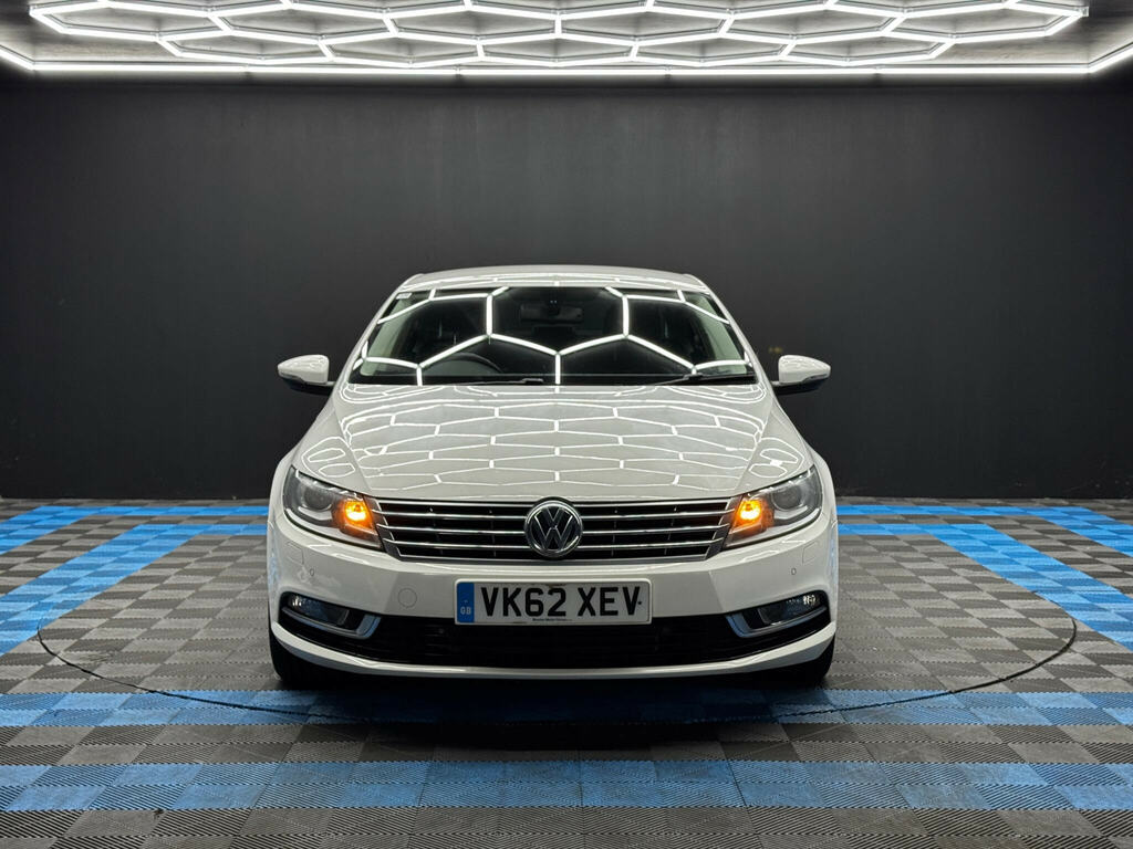 Volkswagen CC 2.0 Tdi Bluemotion Tech Gt Euro 5 Ss White #2