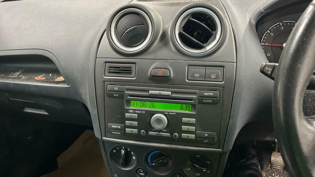 Ford Fiesta 1.25 Style Climate Silver #9