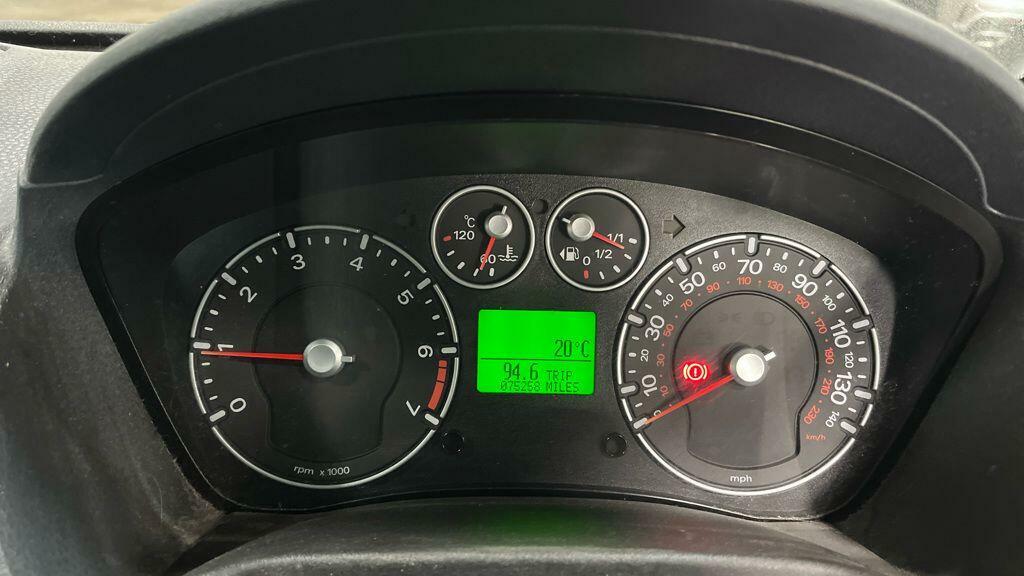Ford Fiesta 1.25 Style Climate Silver #10