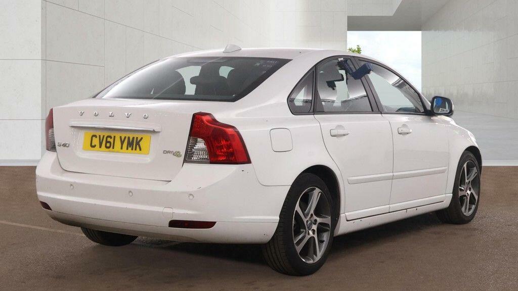 Volvo S40 1.6D Drive Se Lux Edition Euro 5 Ss CV61YMK White #5