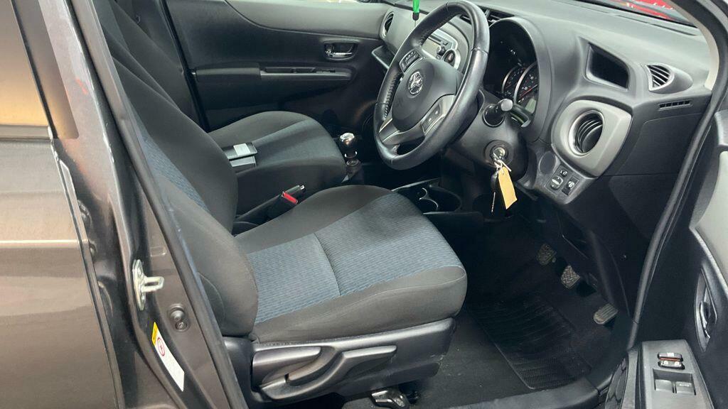 Toyota Yaris 1.33 Dual Vvt-i Tr Euro 5 Grey #6