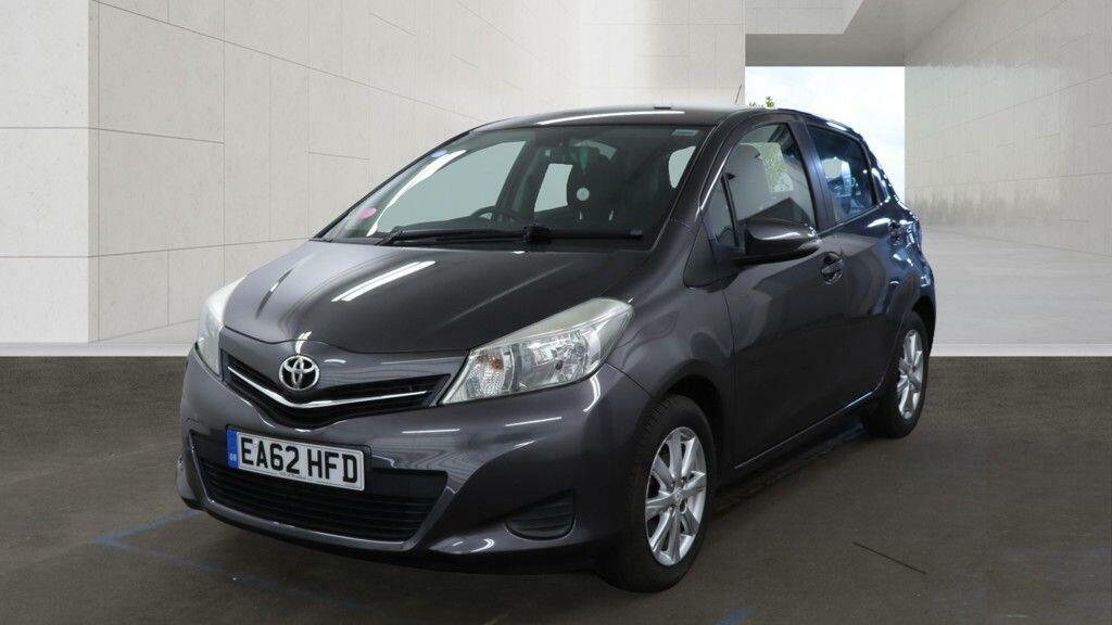 Toyota Yaris 1.33 Dual Vvt-i Tr Euro 5 Grey