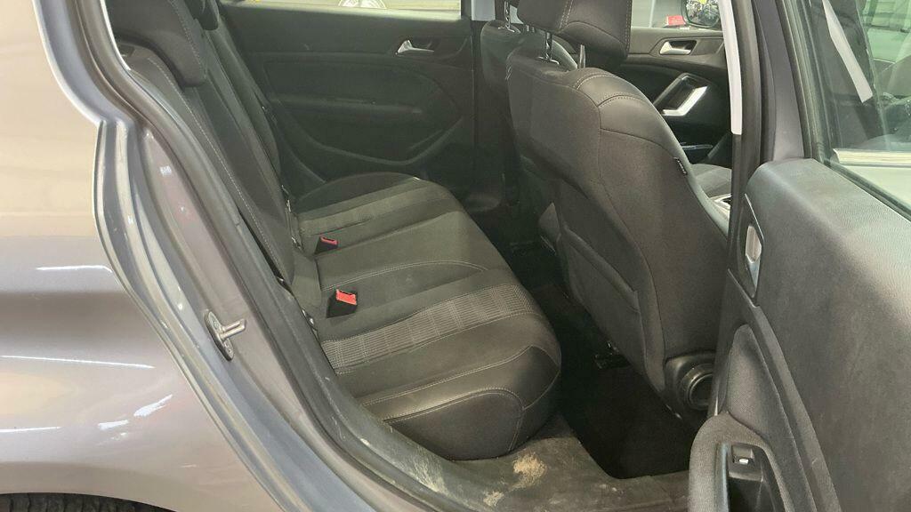 Peugeot 308 1.2 Puretech Tech Edition Grey #7
