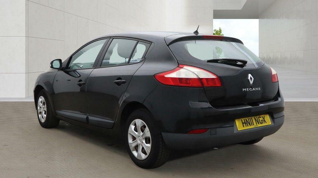 Renault Megane 1.6 16V Expression Euro 5 Black #3