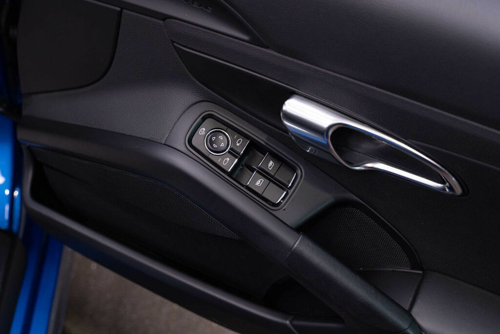 Porsche Boxster Silver #38
