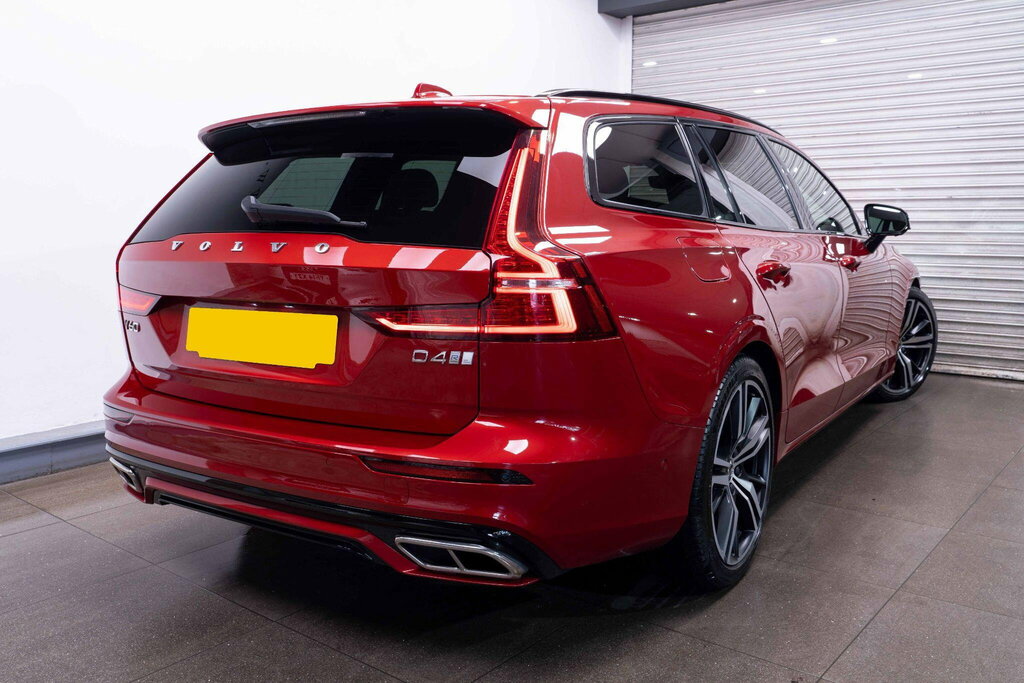 Volvo V60 2.0 D4 R-design Euro 6 Ss Red #6