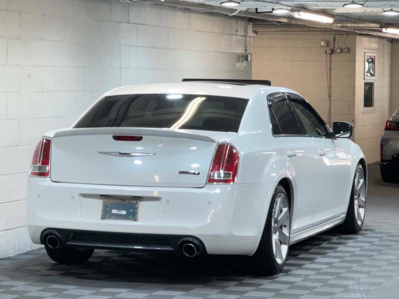 Chrysler 300C 6.4 V6 Srt-8 Hemi Gen 2 Rhd Ulez - 2013 63 White #4