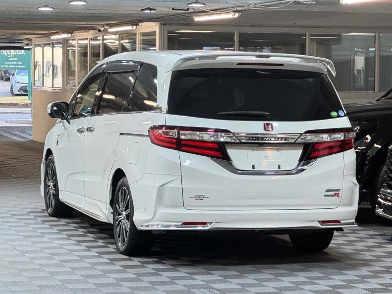 Honda Odyssey 2.4 Absolute Ex 20Th Anniversary Edition - 2014 6 White #3