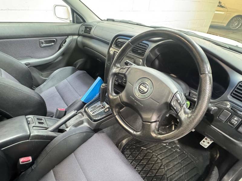 Subaru Legacy Saloon Red #7