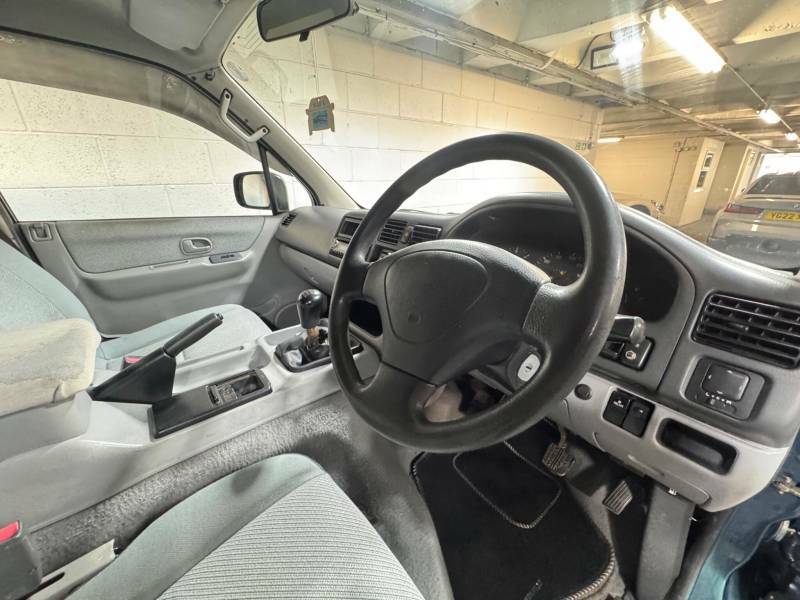 Mazda Bongo Diesel White #9