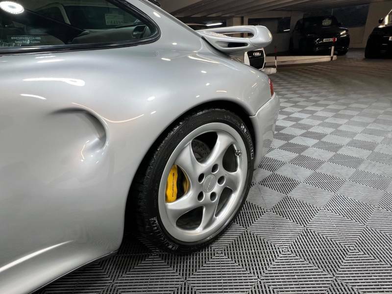 Porsche 911 Coupe Silver #23