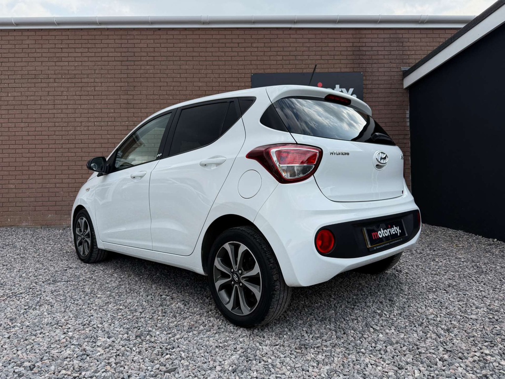 Hyundai I10 Play #2
