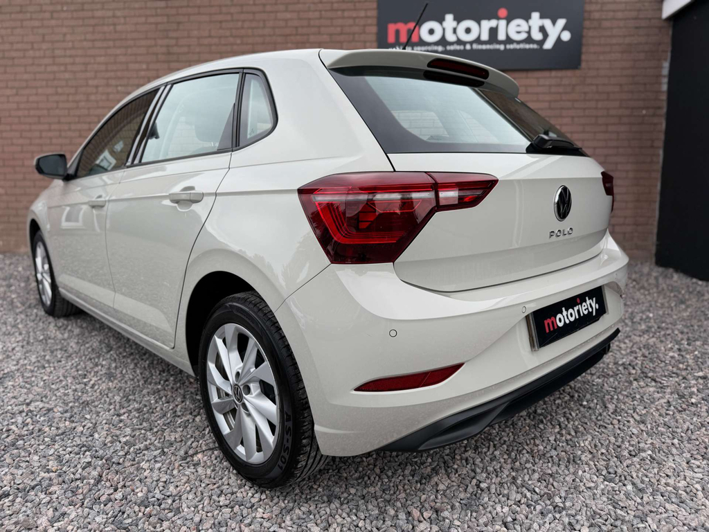 Volkswagen Polo Style Tsi GF73YPA #3