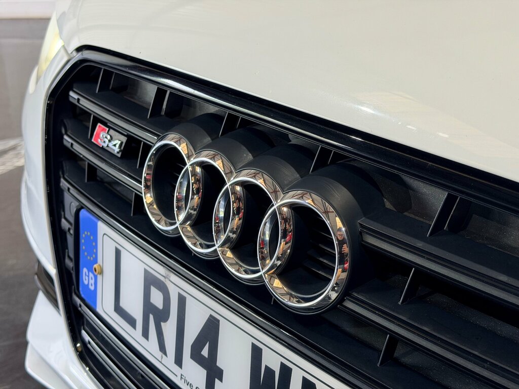 Audi S4 3.0 Tfsi V6 Black Edition Estate S Tron White #4