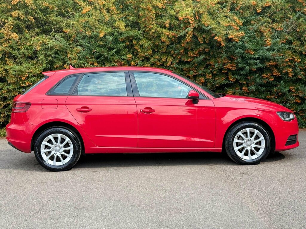 Audi A3 1.2 Tfsi Se Sportback Euro 6 Ss Red #4