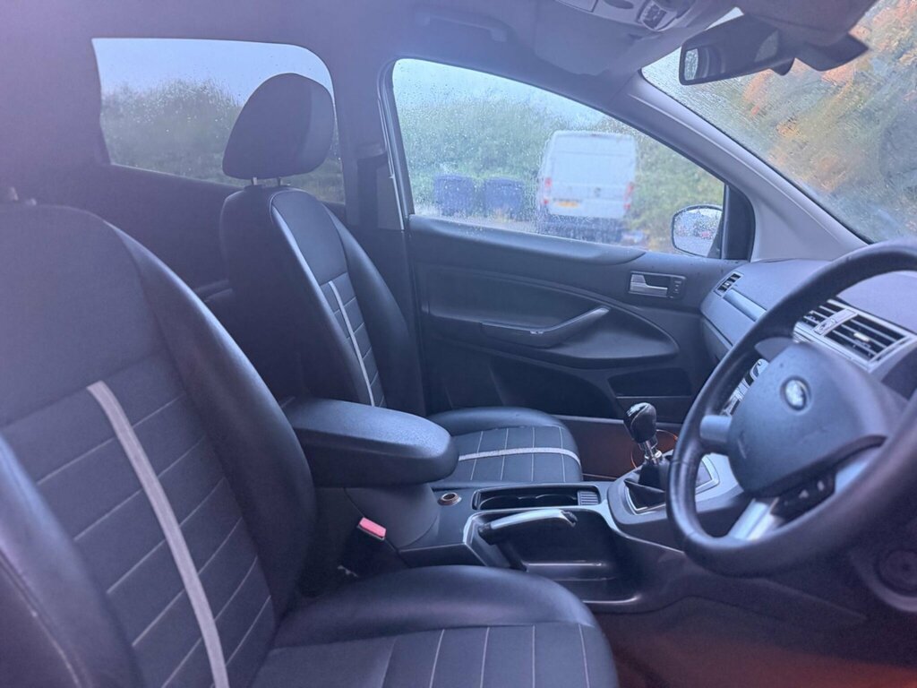 Ford Kuga  Silver #10
