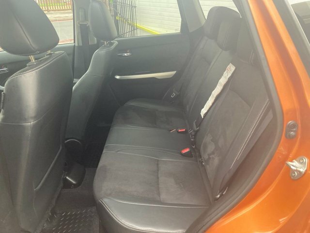 Suzuki Vitara Sz5 Suv Orange #3