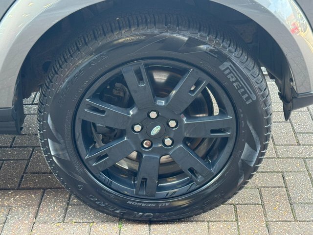 Land Rover Discovery 4 4 3.0 Black #30