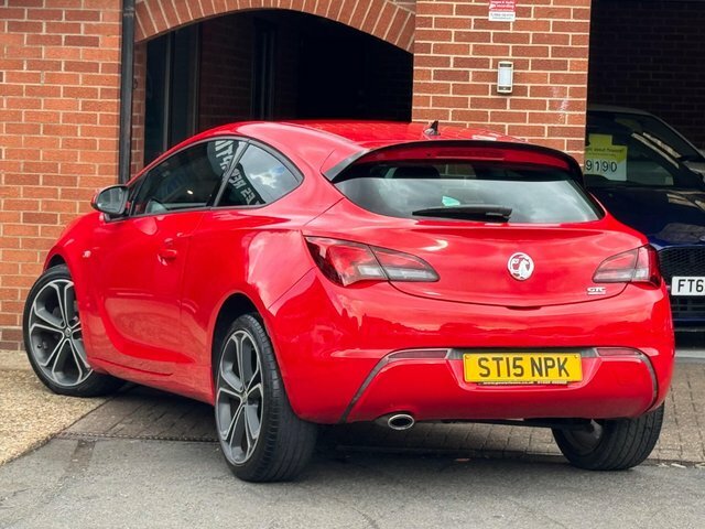 Vauxhall Astra GTC 2015 2.0 Cdti Limited Edition Euro 5 Ss Red #3