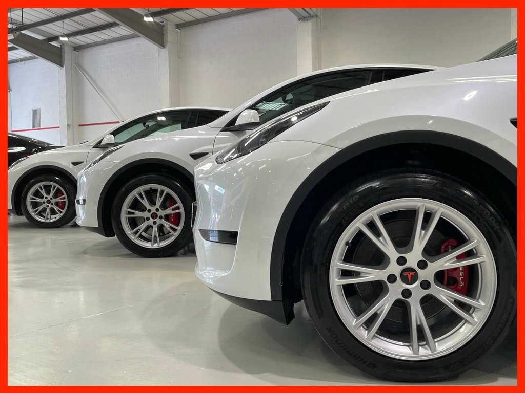 Tesla Model Y Dual Motor Long Range Suv 4Wde Black