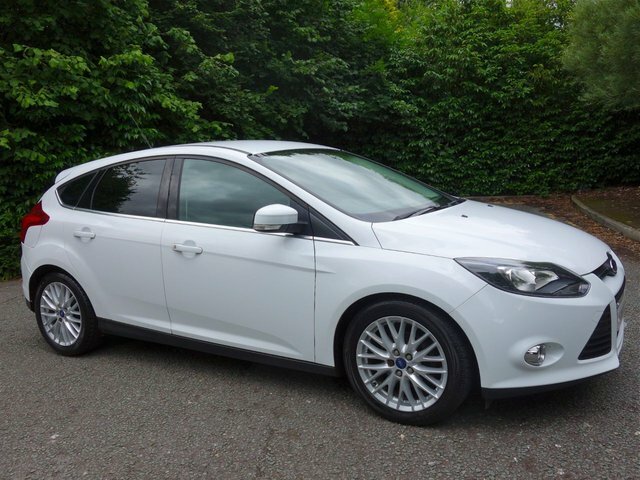 Ford Focus 1.6 Tdci Zetec Hatchback Euro 5 LO12YZZ White #5