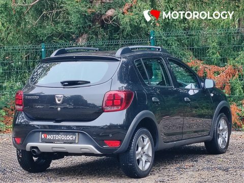 Dacia Sandero Stepway 0.9 Tce Comfort Black #4