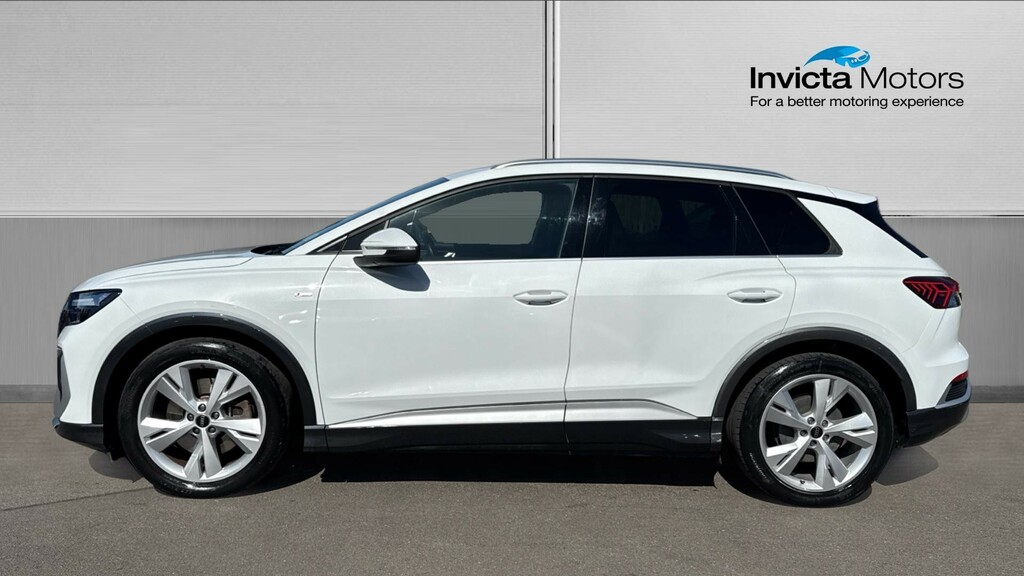Audi Q4 E Tron S Line ND73JUX White #6