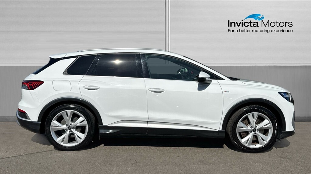 Audi Q4 E Tron S Line ND73JUX White #2