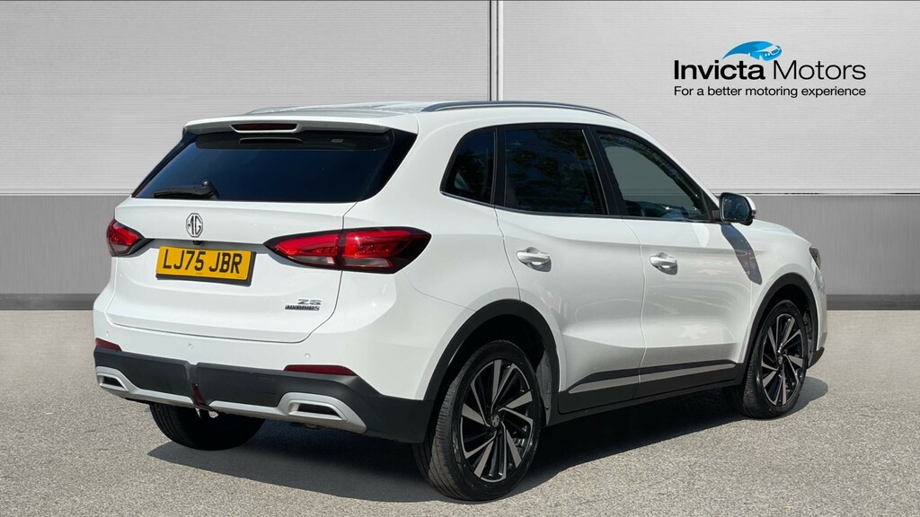MG ZS Trophy White #3